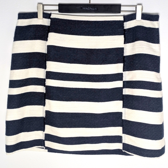 Loft Skirt Womens Size 16 Navy Blue White Striped Frayed Trim A-Line Mini Casual - Picture 2 of 9